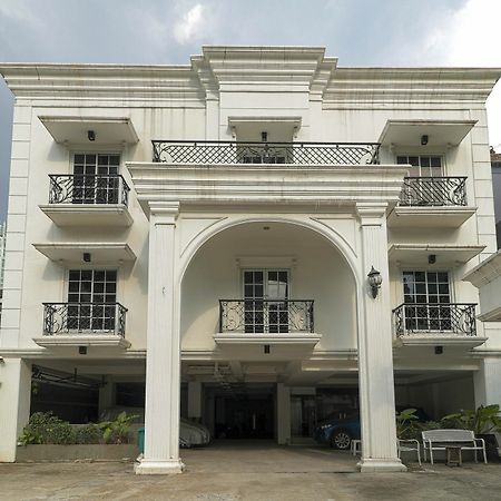 Reddoorz Plus @ Setiabudi Barat Yakarta Exterior foto