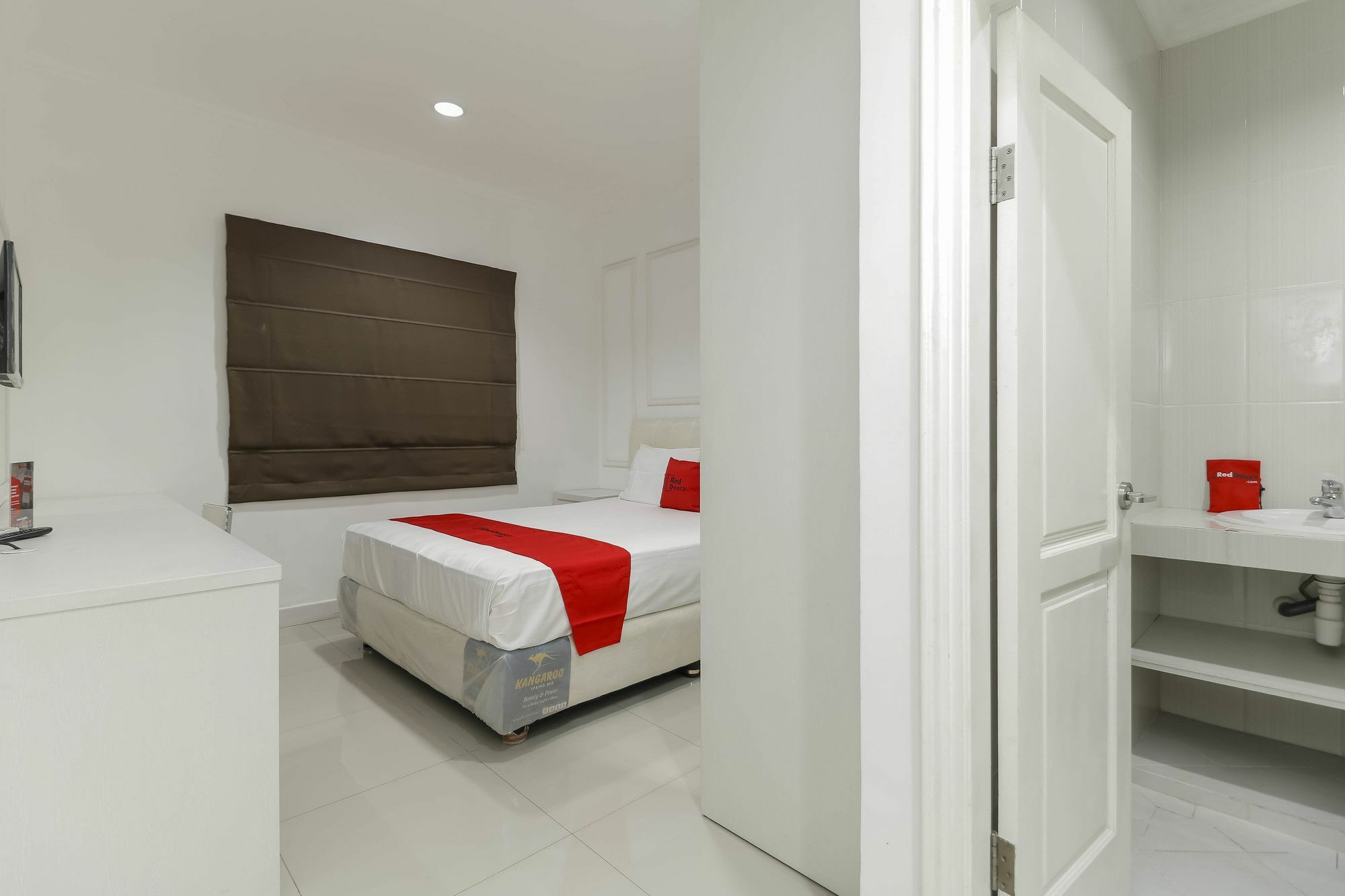 Reddoorz Plus @ Setiabudi Barat Yakarta Exterior foto