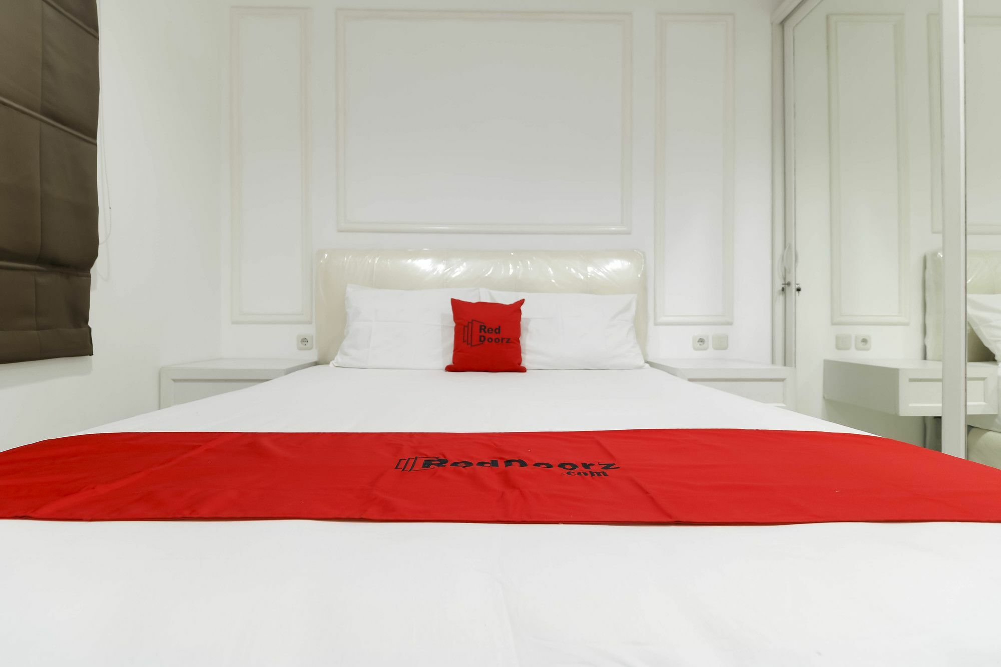 Reddoorz Plus @ Setiabudi Barat Yakarta Exterior foto